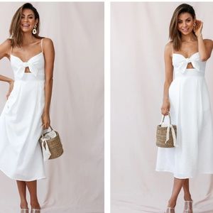 NEVER WORN Selfie Leslie Midi Length Sundress